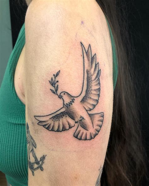 dove tattoo ideas|traditional dove tattoo.